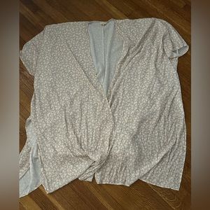 Tan and white soft oversized kimono